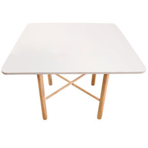 Mesa estilo nórdico 