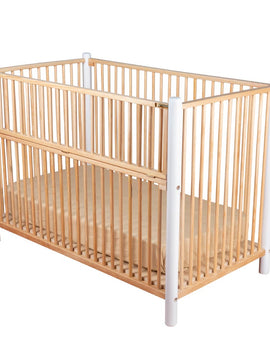 Cuna de madera para bebé con puerta abatible