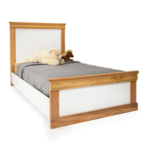 Cama modelo Petit de madera para niños