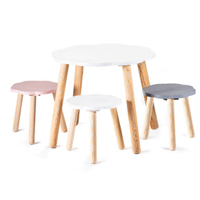 Set de tres bancos de madera y mesa nube infantil
