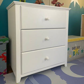 Cómoda Fontana en color blanco para habitación infantil